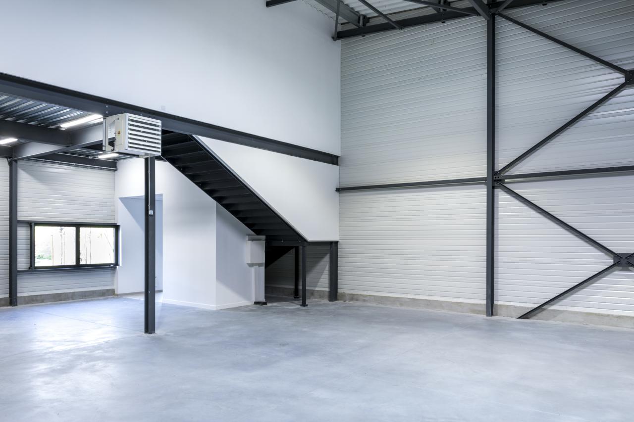 Local d'activité Droue-sur-Drouette 2878m² Vente local d'activité Droue-sur-Drouette Eure-et-Loir OVACT2119127 5